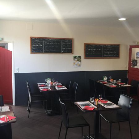 Au Pere Tranquille Tinchebray-Bocage Exterior foto