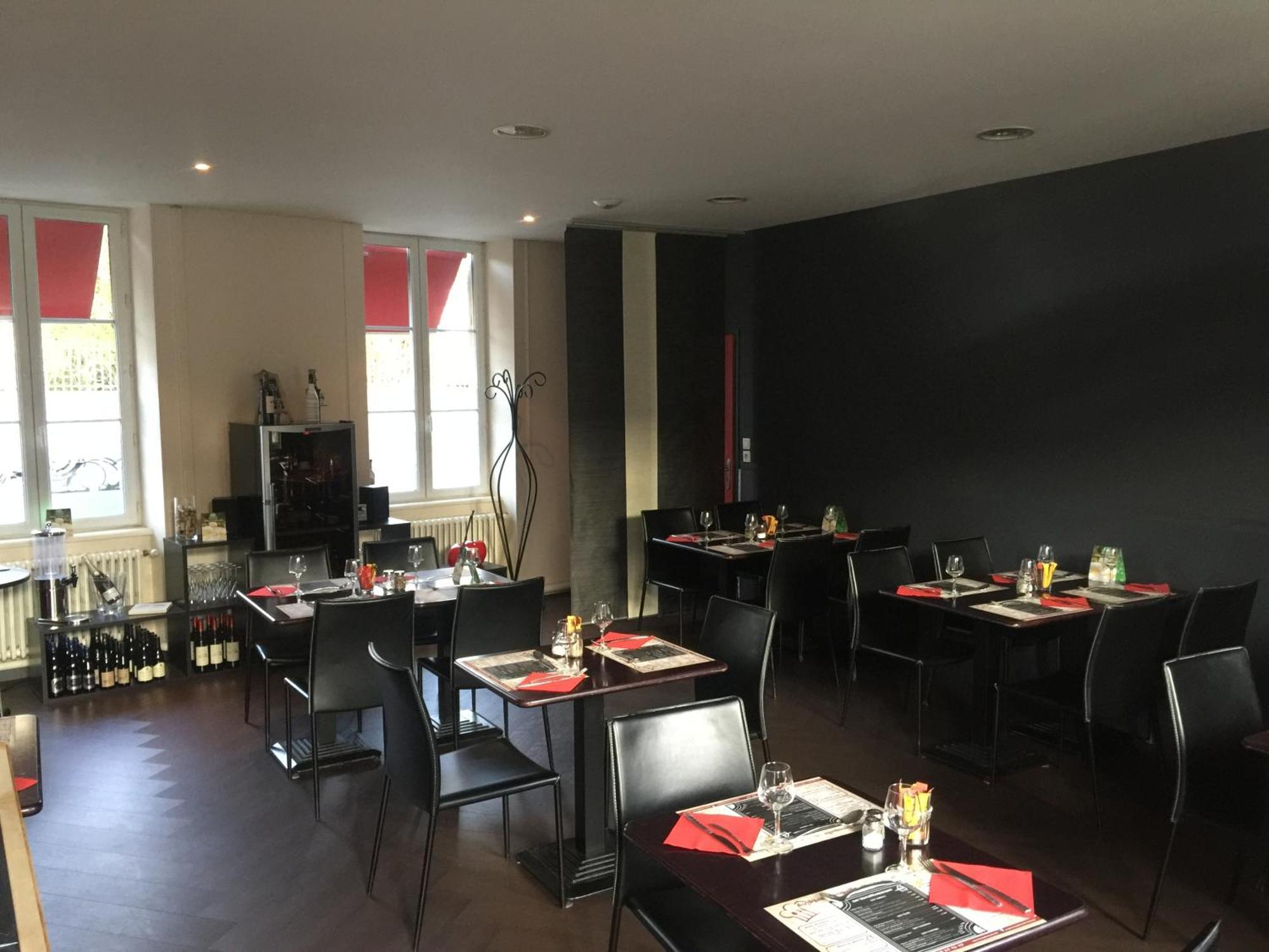 Au Pere Tranquille Tinchebray-Bocage Exterior foto