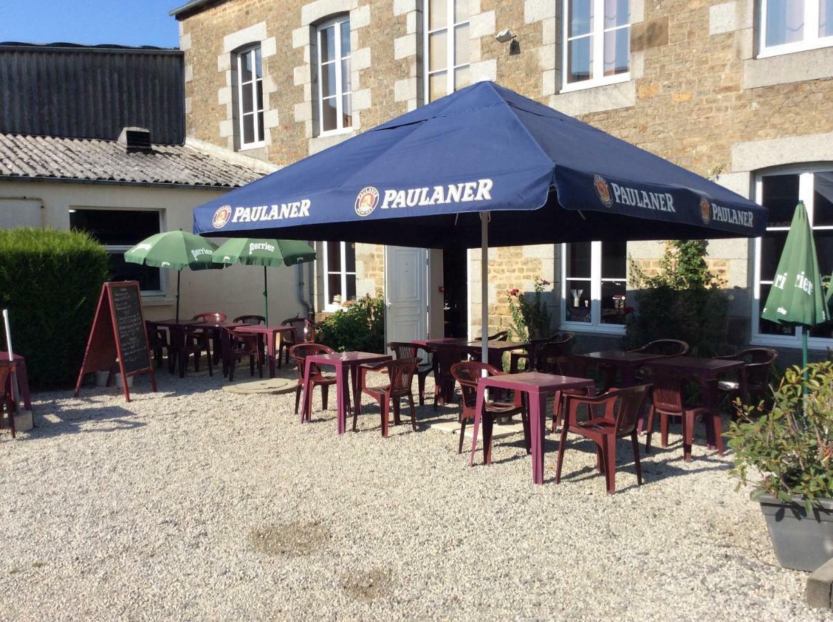 Au Pere Tranquille Tinchebray-Bocage Exterior foto
